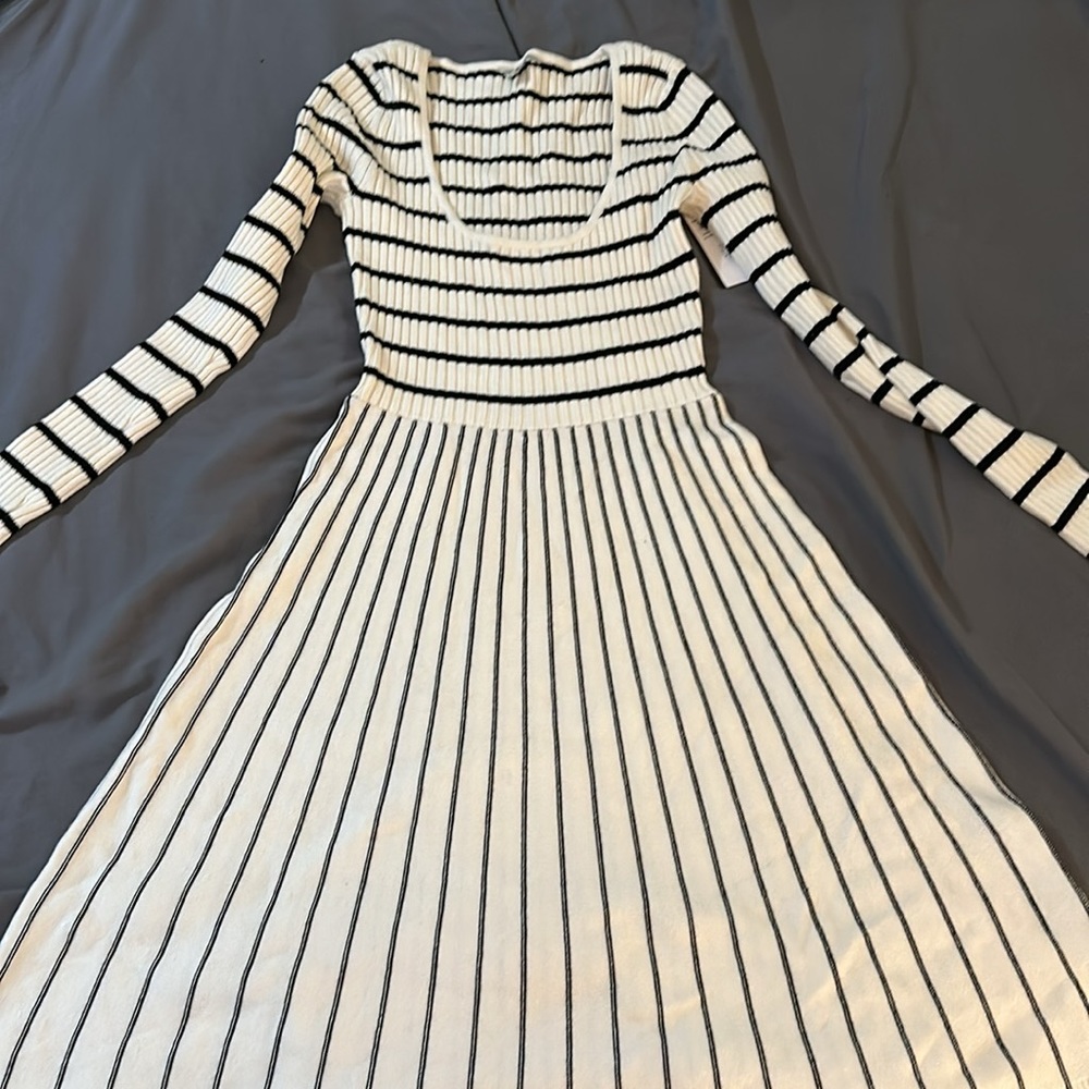 NWT Guess Sweater Dress